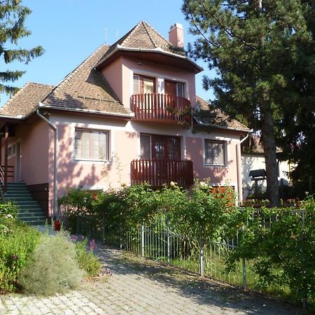 Liget Szallashely Береттьоуйфалу Экстерьер фото